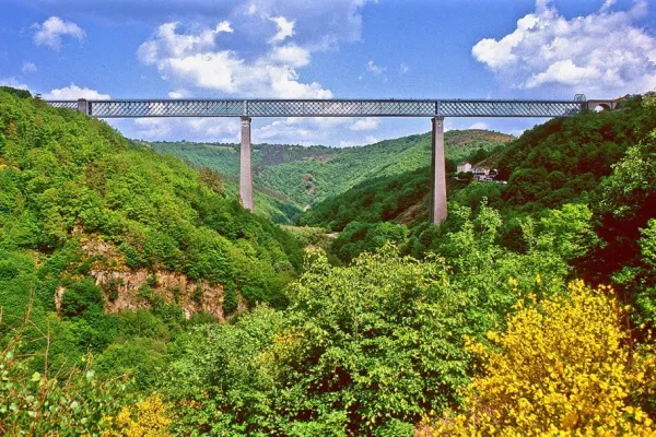Das Viadukt des Fades – ein beeindruckendes Bauwerk im Herzen der Combrailles