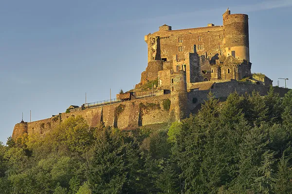 Château de Murol – eine unverzichtbare mittelalterliche Stätte
