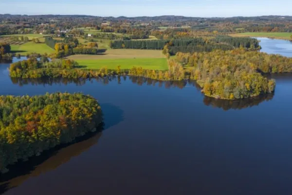 De vijver van la Ramade, een rustige plek voor natuurliefhebbers
