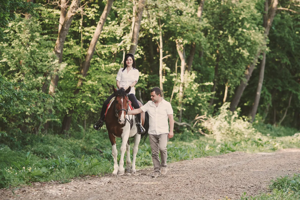 Horse riding in Auvergne, an immersion in the heart of nature