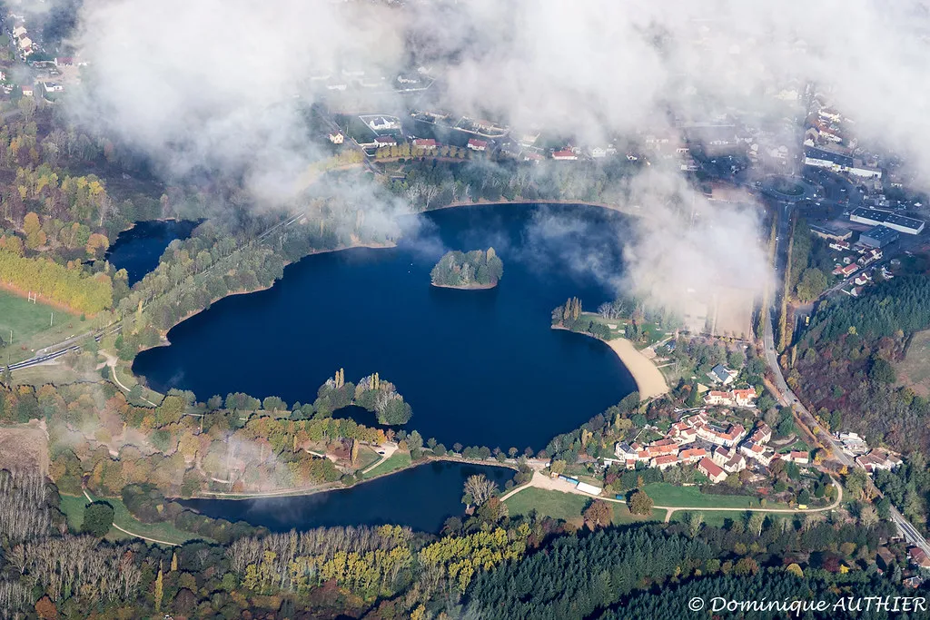Au cœur des Combrailles, une immersion nature entre lacs, pêche et grands espaces
