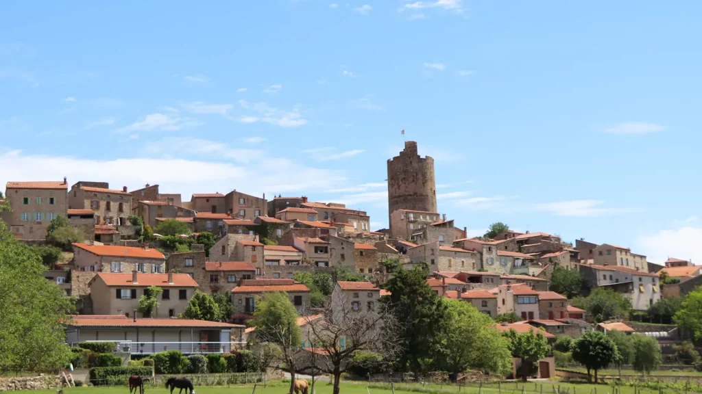 Montpeyroux, un village classé au charme unique Centre de Montpeyroux