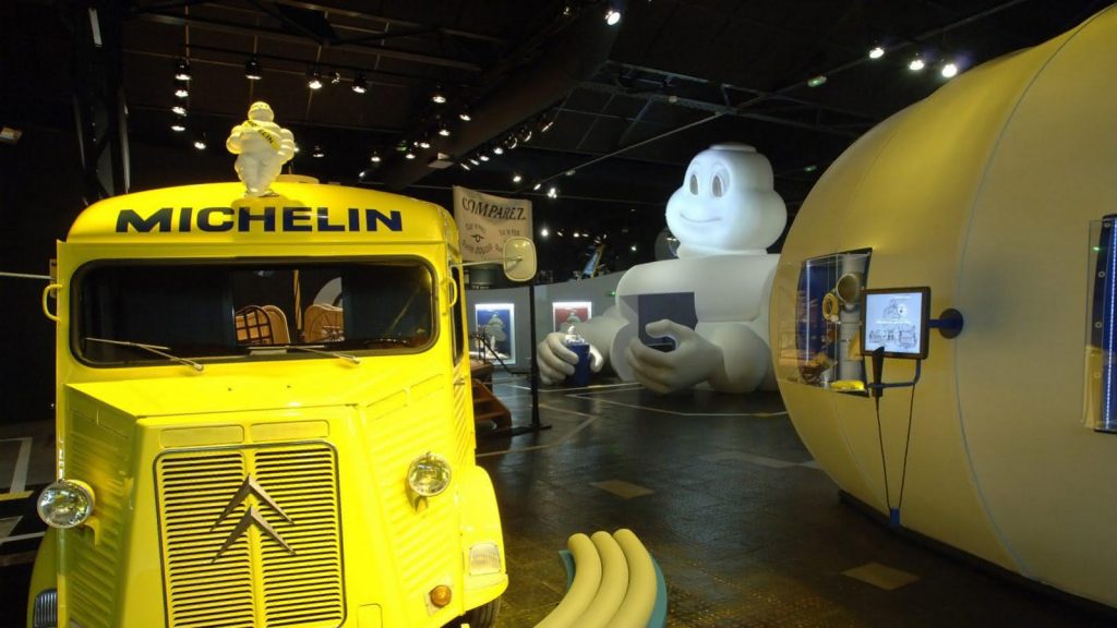 L’Aventure Michelin, une immersion dans l’histoire industrielle décor de l'aventure michelin