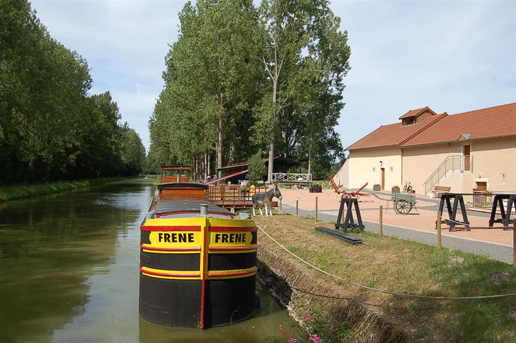 Le Musée du Canal de Berry, une belle découverte autour du patrimoine fluvial musée du cana de berry