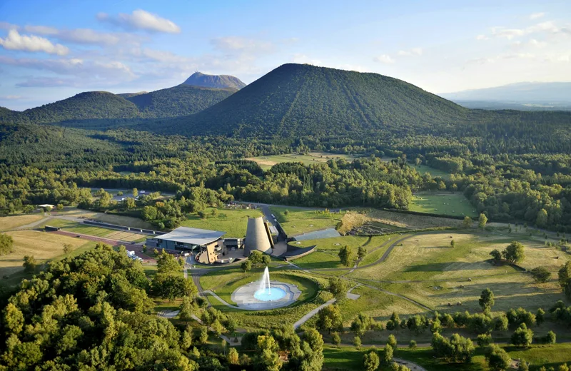 Vulcania, le parc incontournable des volcans d’Auvergne parc de vulcania